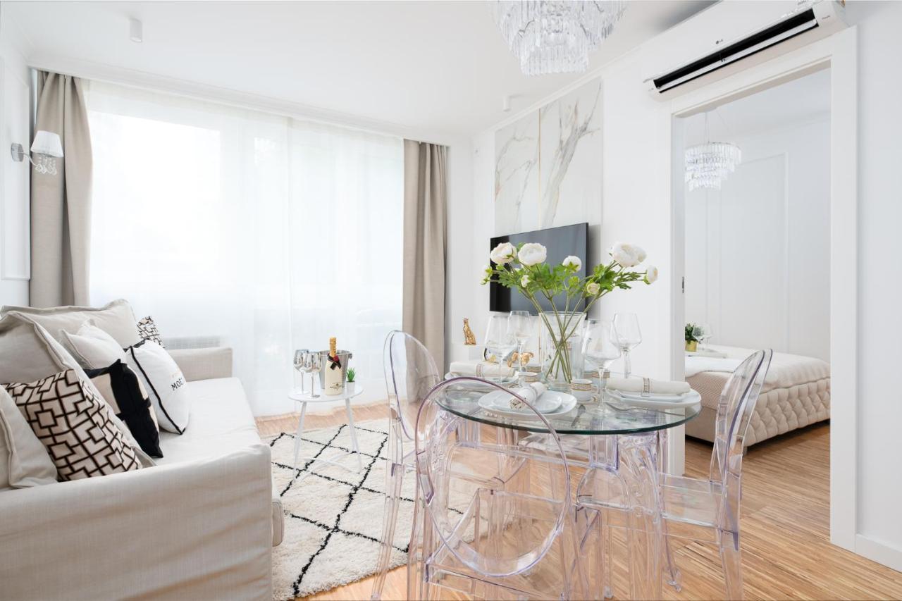 Glam & Modern By Cooee Apartments Warsaw Exterior photo